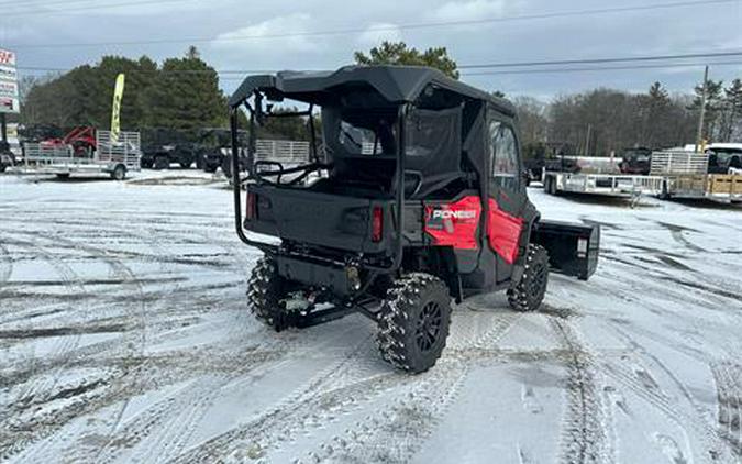 2024 Honda Pioneer 1000-5 Deluxe