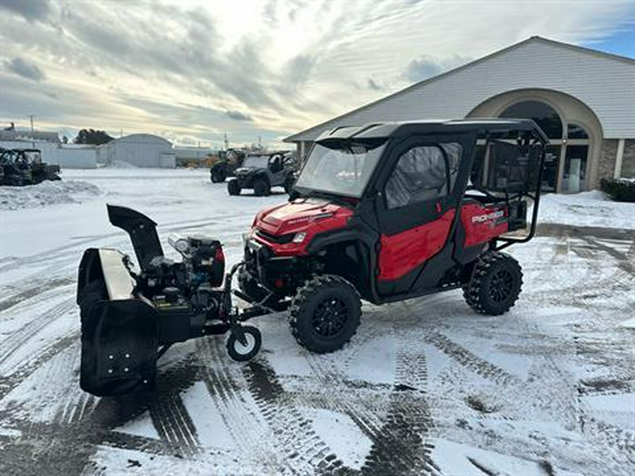 2024 Honda Pioneer 1000-5 Deluxe