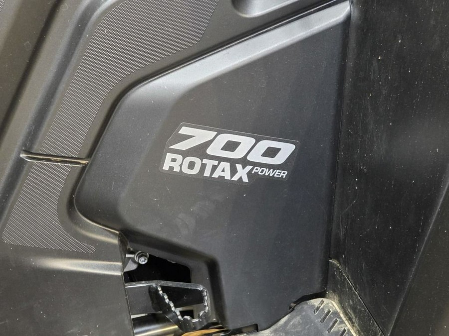 2025 Can-Am Outlander DPS 700