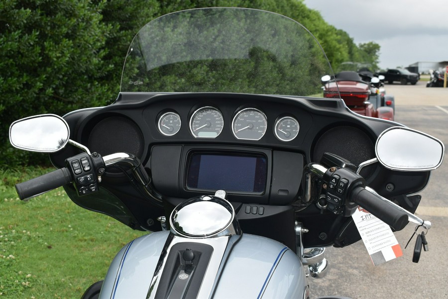 FLHTCUTG 2023 Tri Glide Ultra