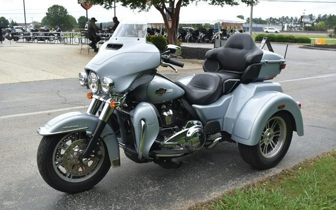 FLHTCUTG 2023 Tri Glide® Ultra