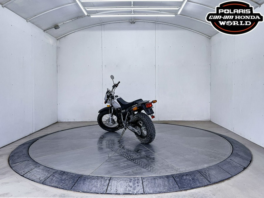 2027 Yamaha TW 200
