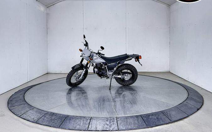 2027 Yamaha TW 200