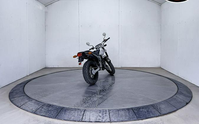 2027 Yamaha TW 200