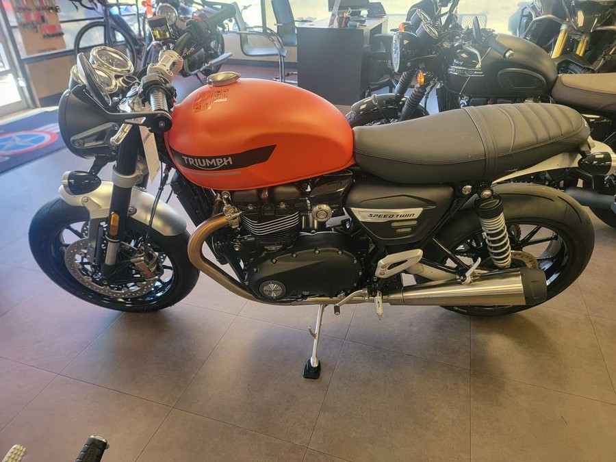 2023 Triumph Speed Twin 1200 Matte Baja Orange for sale in Irving, TX