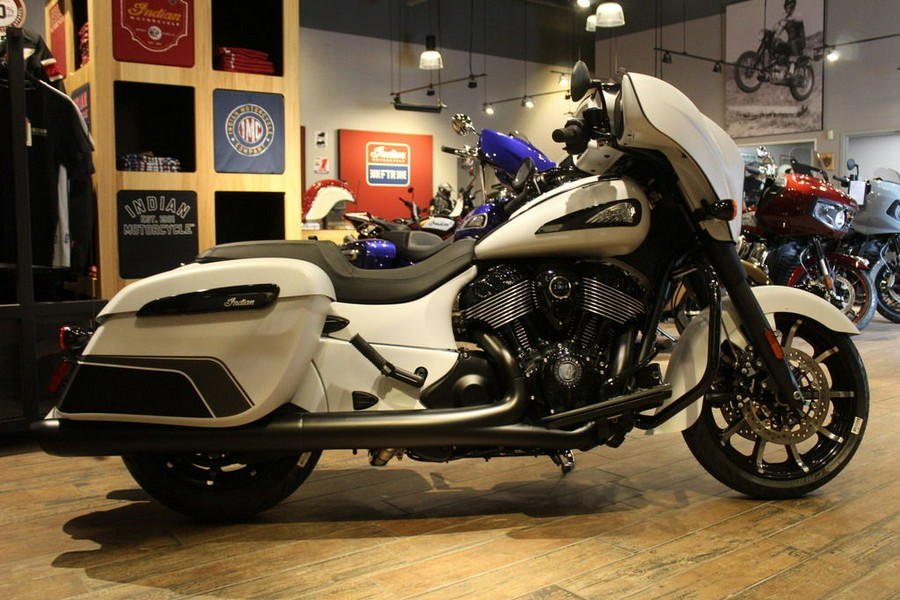 2024 Indian Motorcycle® Chieftain® Dark Horse®