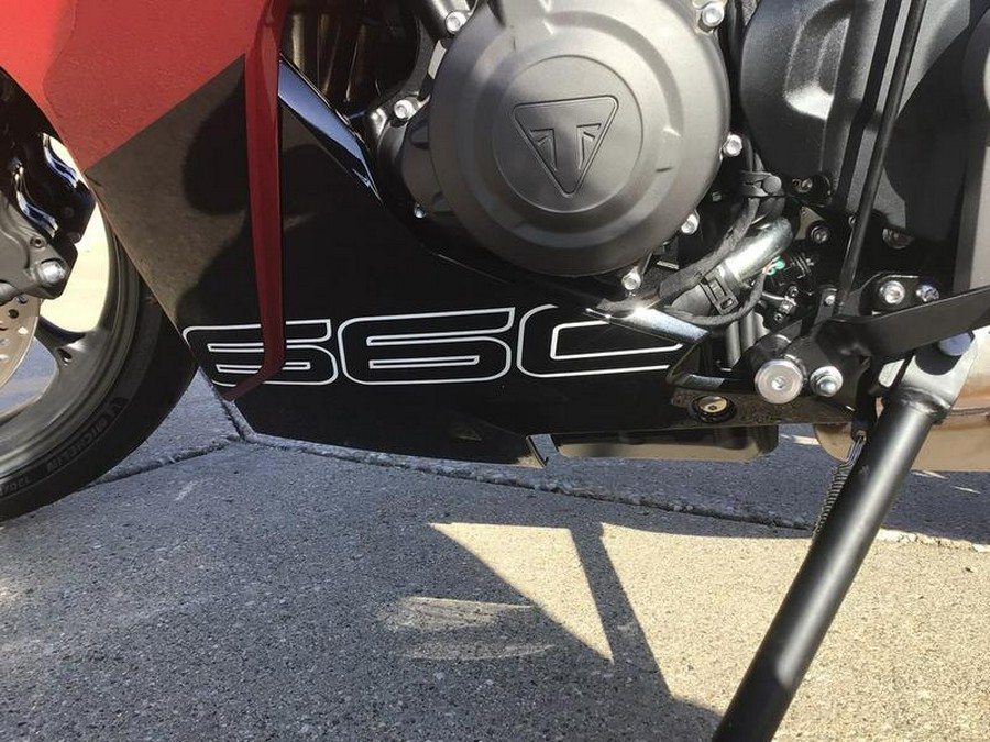 2025 Triumph Daytona 660 Carnival Red/Sapphire Black