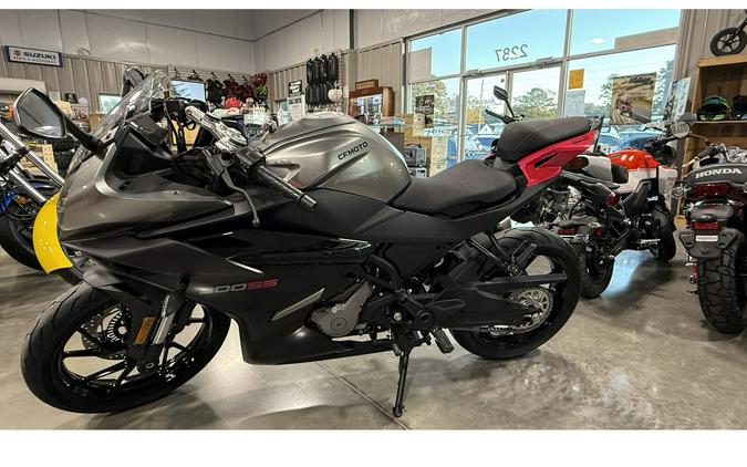 2025 CFMOTO 300SS