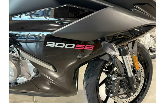 2025 CFMOTO 300SS