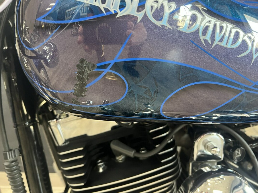 2005 Harley-Davidson® Wide Glide