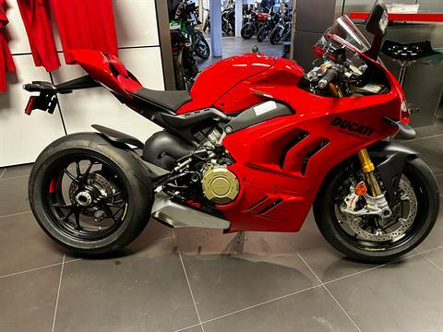 2024 Ducati Panigale V4 S