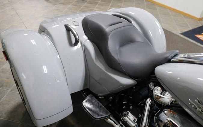 2024 Harley-Davidson® FLTRT - Road Glide® 3