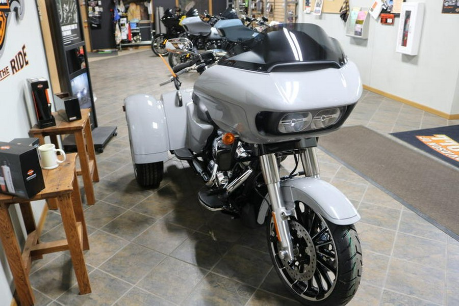 2024 Harley-Davidson® FLTRT - Road Glide® 3