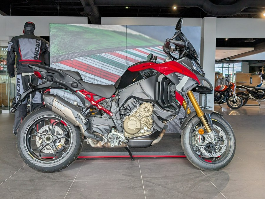 2025 Ducati Multistrada V4 Pikes Peak