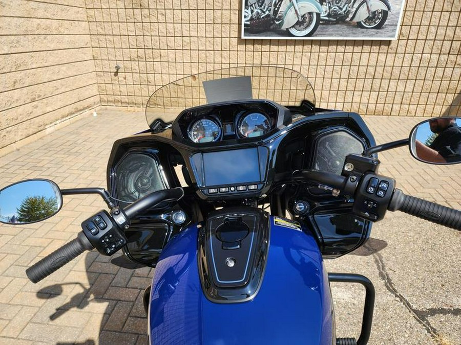 2025 Indian Motorcycle® Challenger® Dark Horse® 112 w/PowerBand Audio Springfield Blue