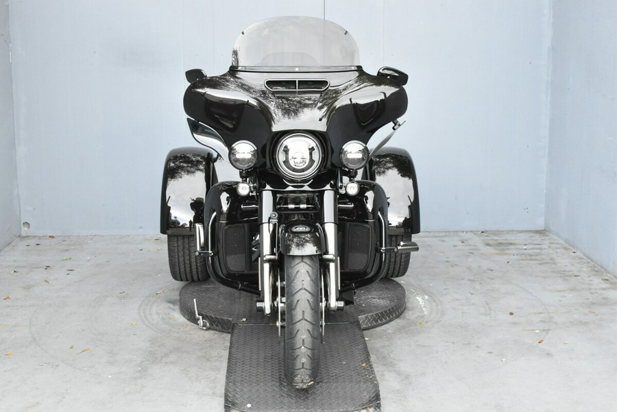 2021 Harley-Davidson CVO Tri Glide