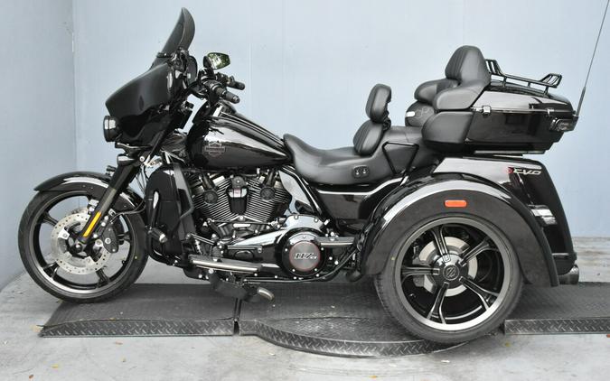 2021 Harley-Davidson CVO Tri Glide