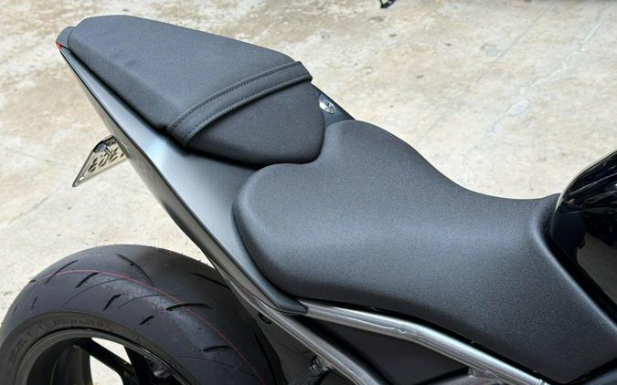 2025 Suzuki Gsx-8r