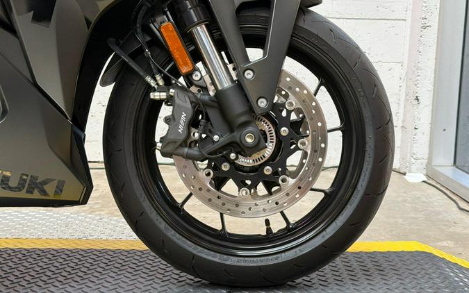 2025 Suzuki Gsx-8r