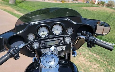 2011 Harley-Davidson FLHX - Street Glide