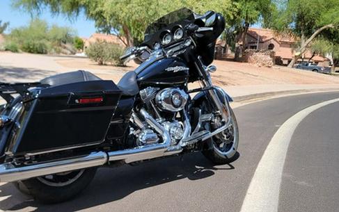 2011 Harley-Davidson FLHX - Street Glide