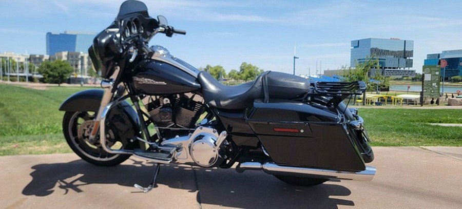 2011 Harley-Davidson FLHX - Street Glide