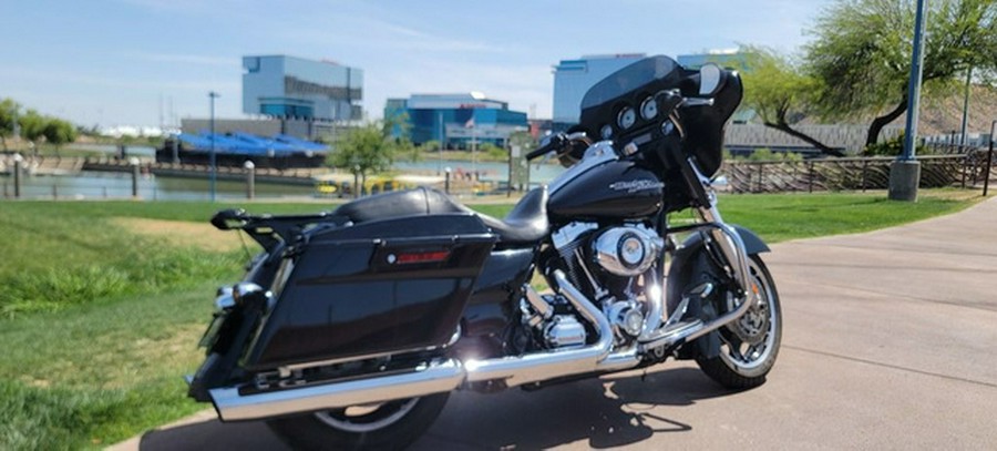 2011 Harley-Davidson FLHX - Street Glide
