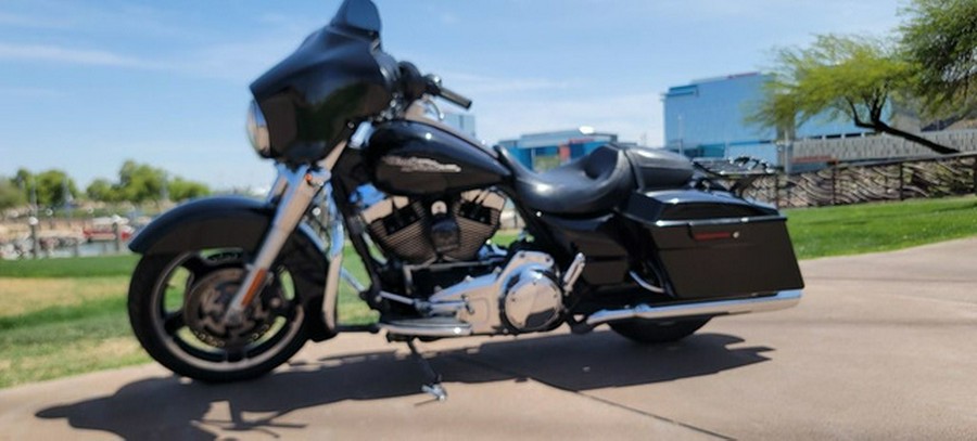 2011 Harley-Davidson FLHX - Street Glide
