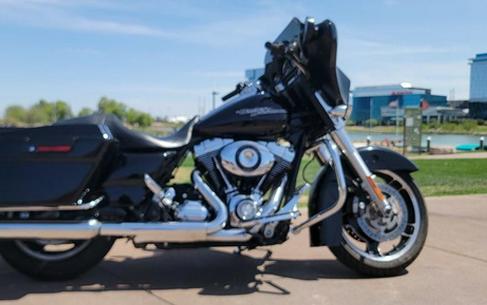 2011 Harley-Davidson FLHX - Street Glide