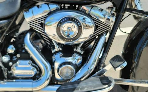 2011 Harley-Davidson FLHX - Street Glide