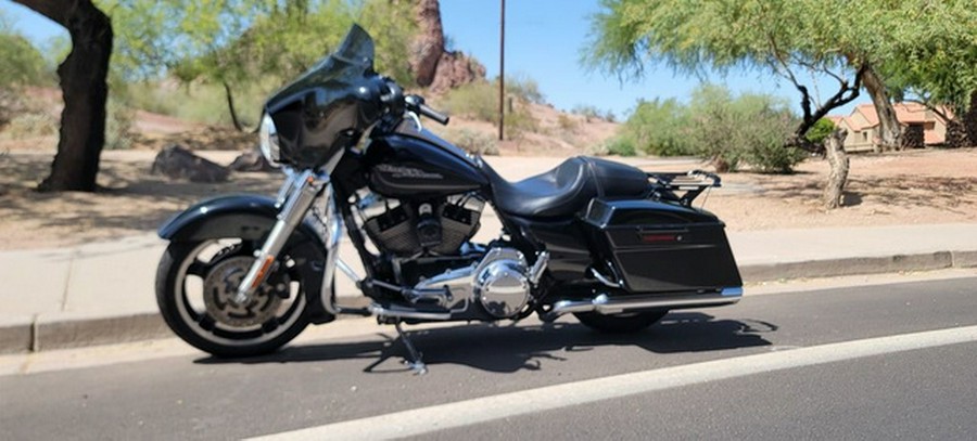 2011 Harley-Davidson FLHX - Street Glide