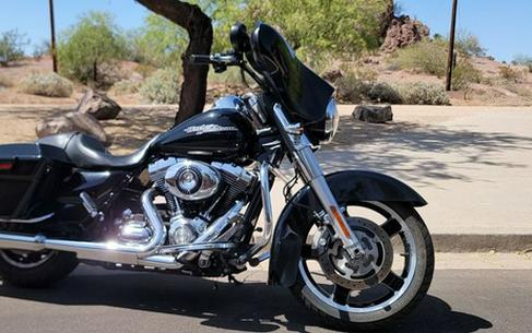 2011 Harley-Davidson FLHX - Street Glide