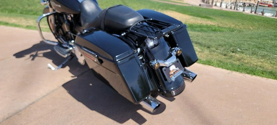 2011 Harley-Davidson FLHX - Street Glide