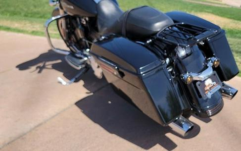 2011 Harley-Davidson FLHX - Street Glide