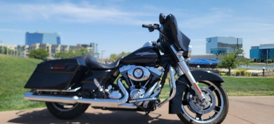 2011 Harley-Davidson FLHX - Street Glide