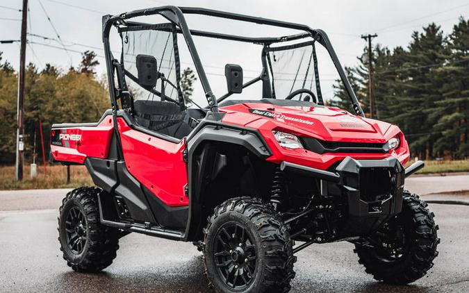 2025 Honda® Pioneer 1000 Deluxe