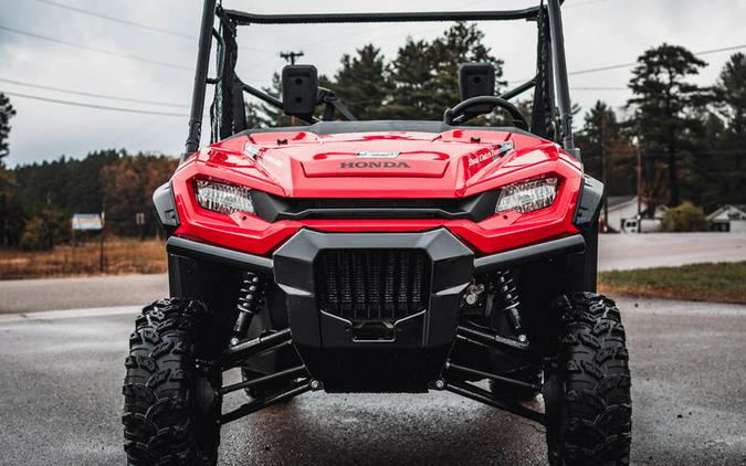 2025 Honda® Pioneer 1000 Deluxe