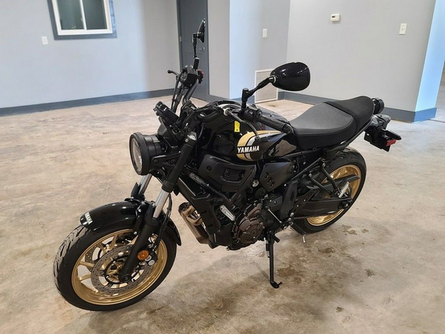 2025 Yamaha XSR 700