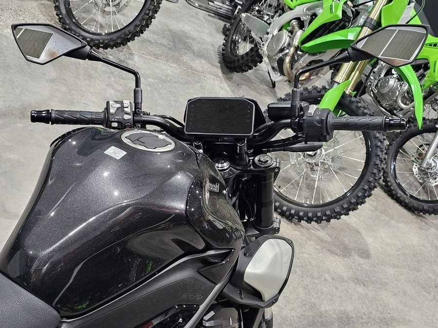 2025 Kawasaki Z900 ABS