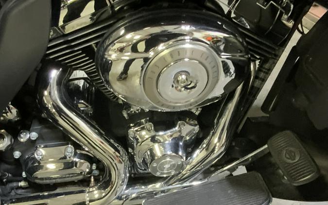 2011 Harley-Davidson Tri-Glide Ultra Classic - Two-Tone Color Options
