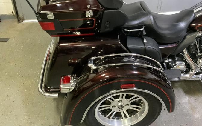 2011 Harley-Davidson Tri-Glide Ultra Classic - Two-Tone Color Options