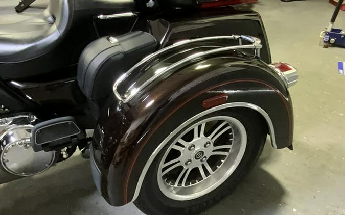 2011 Harley-Davidson Tri-Glide Ultra Classic - Two-Tone Color Options