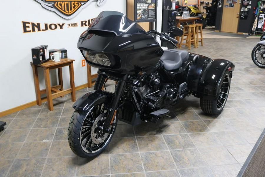 2024 Harley-Davidson® FLTRT - Road Glide® 3