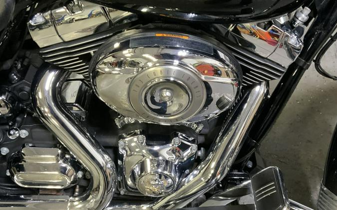 2014 Harley-Davidson FLHXS Street Glide Special