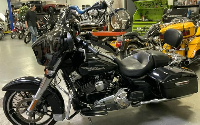2014 Harley-Davidson FLHXS Street Glide Special