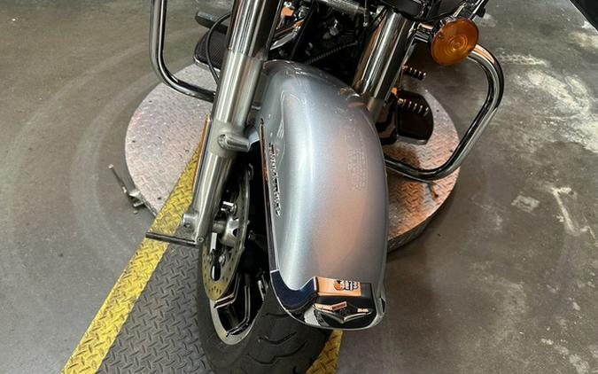 2015 Harley-Davidson Touring FLHR - Road King