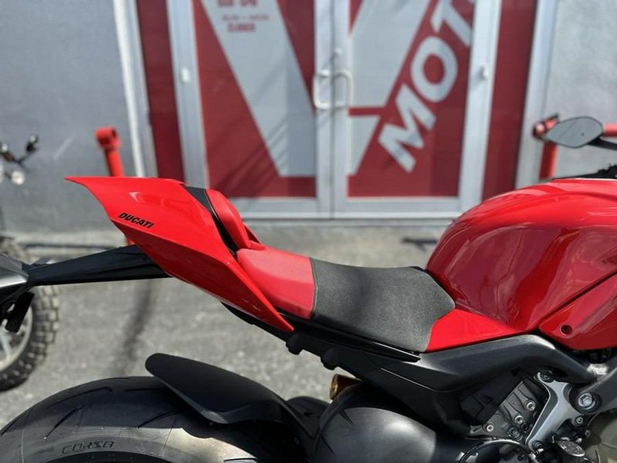 2024 Ducati Streetfighter V4 S Red