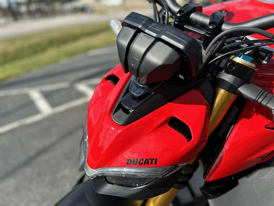 2024 Ducati Streetfighter V4 S Red