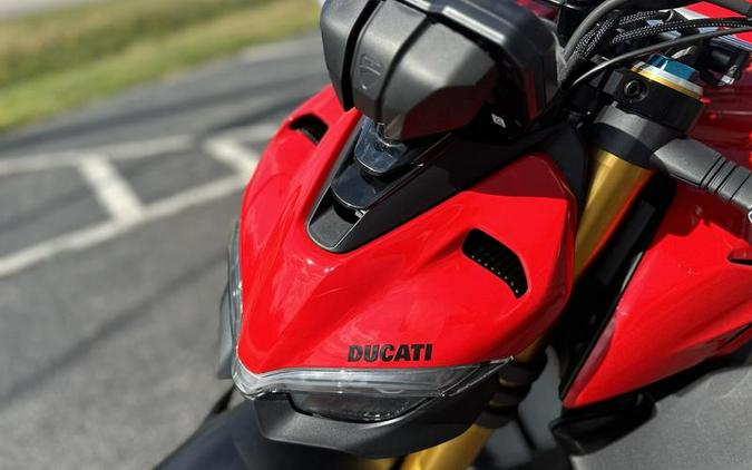 2024 Ducati Streetfighter V4 S Red