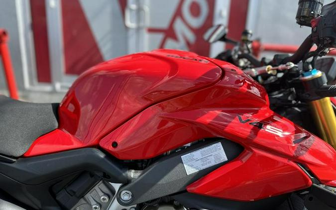 2024 Ducati Streetfighter V4 S Red